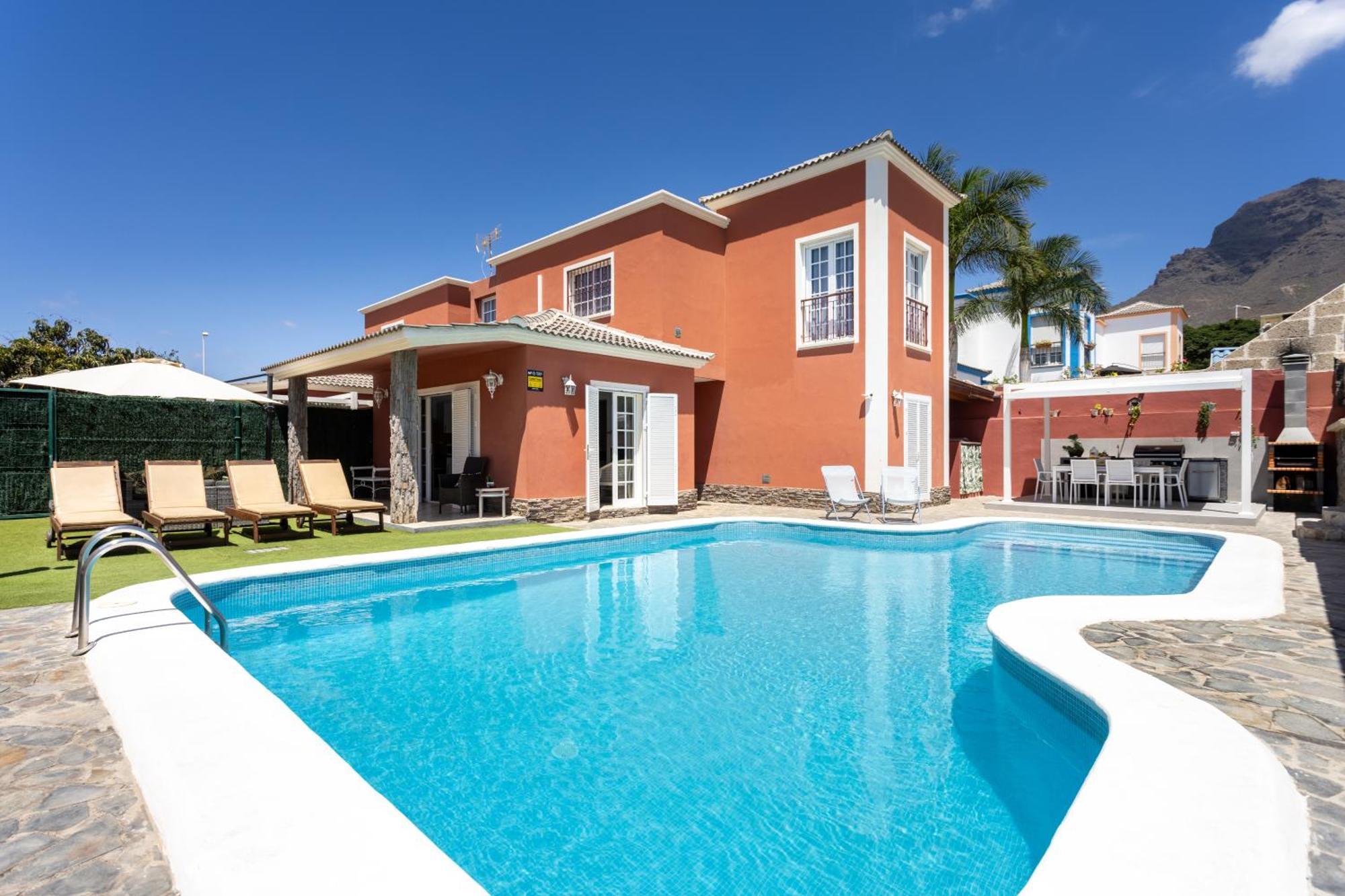 Villa Chloe Costa Adeje Tenerifesummervillas Giant Private Pool 11 Meters Long المظهر الخارجي الصورة